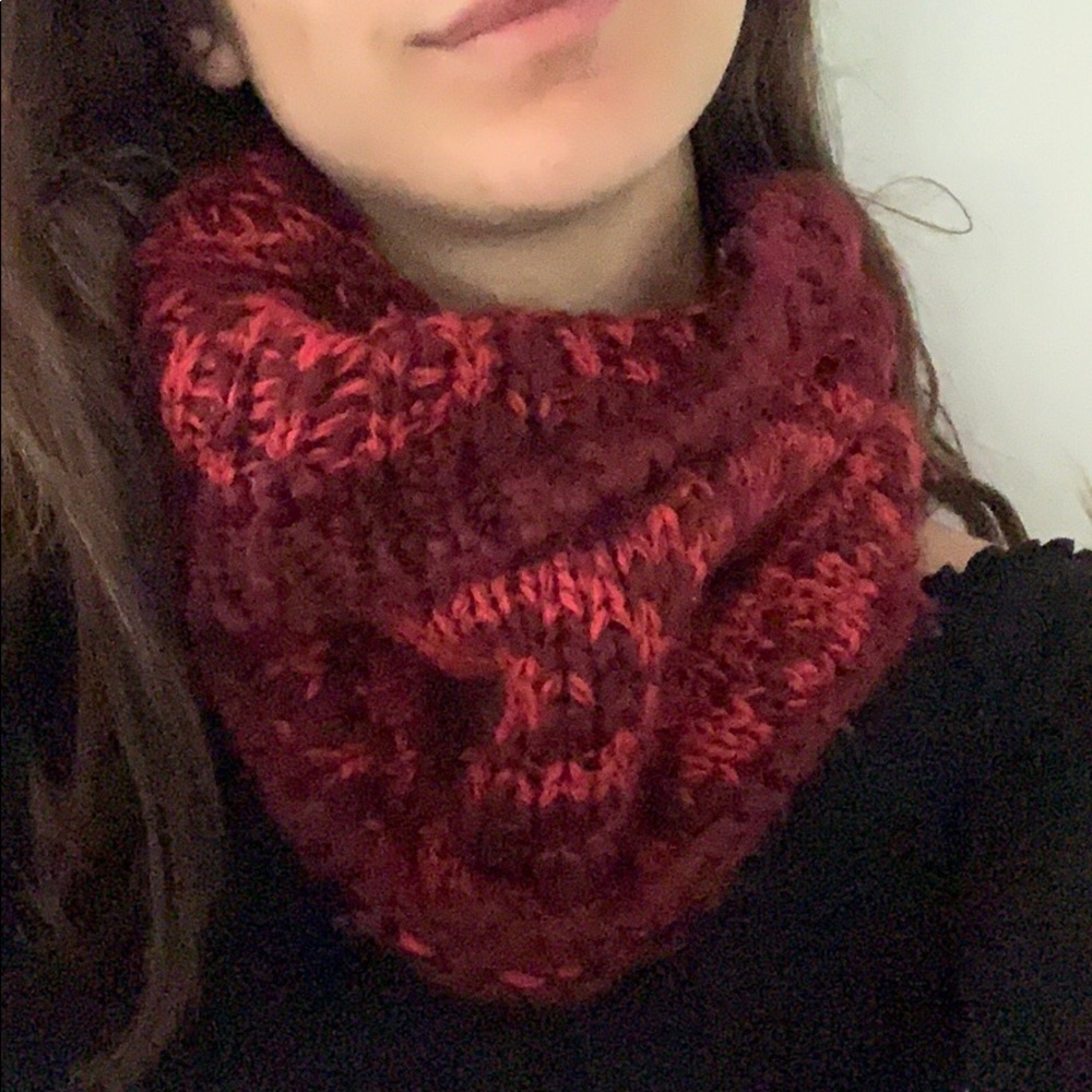 Silence and Noise Small Knitted Neck Scarf
